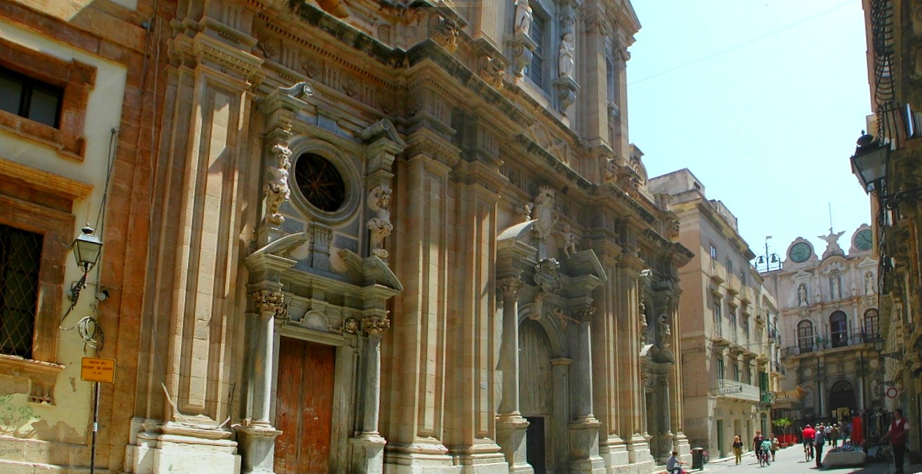 Chiesa del Collegio e Convento dei Gesuiti - Facciata