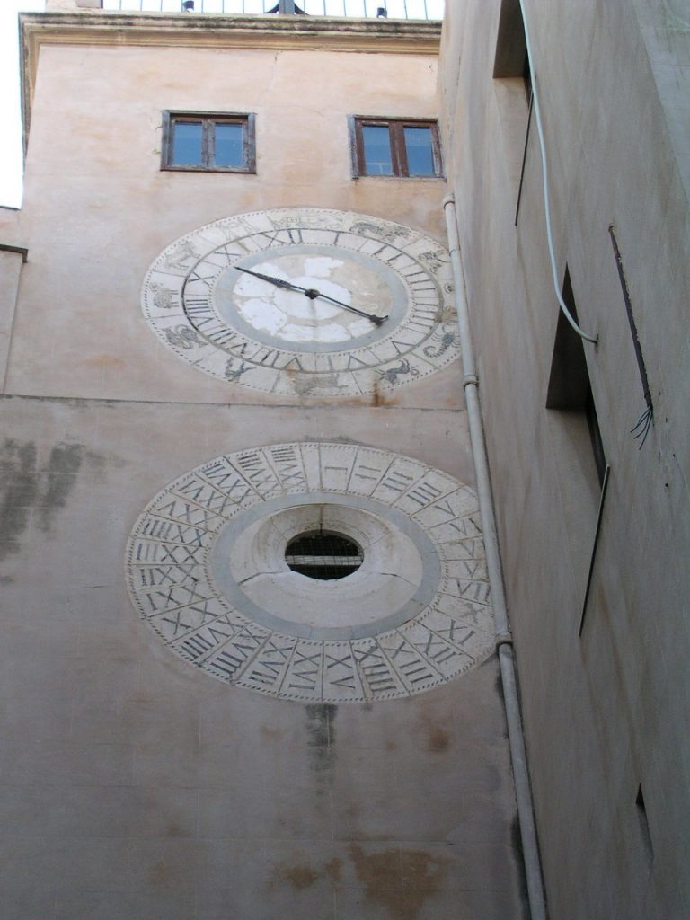 Porta Oscura - Torre dell'Orologio